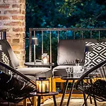 Rovere Orbani Villa *